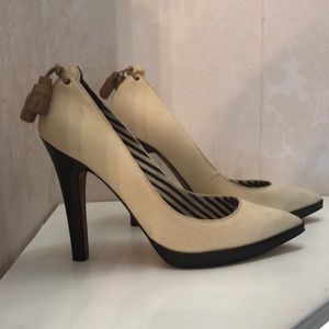 L.A.M.B. Cream linen heels with leather tassels